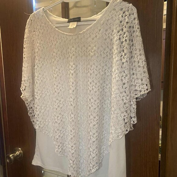 Womens blouses 5 Piece L-XL Misc bundle - Picture 1 of 16